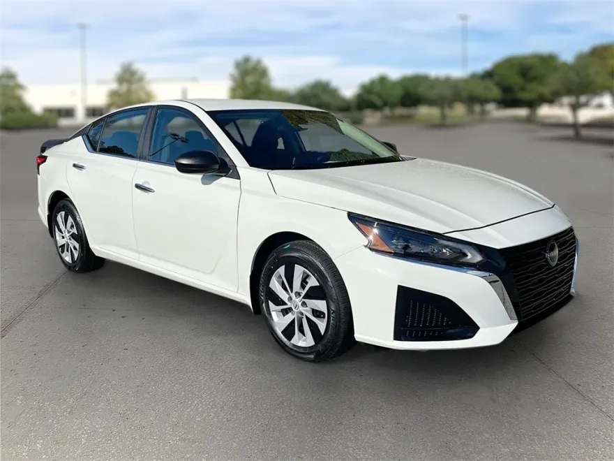2025 Nissan Altima 2.5 S photo 1