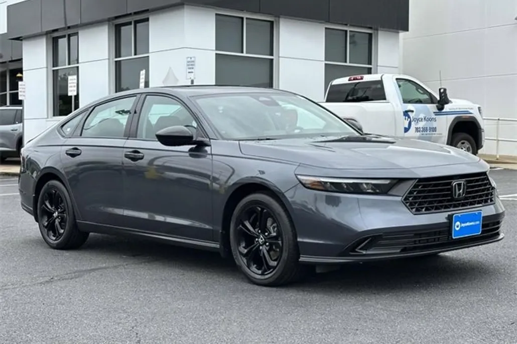 2025 Honda Accord SE photo 1