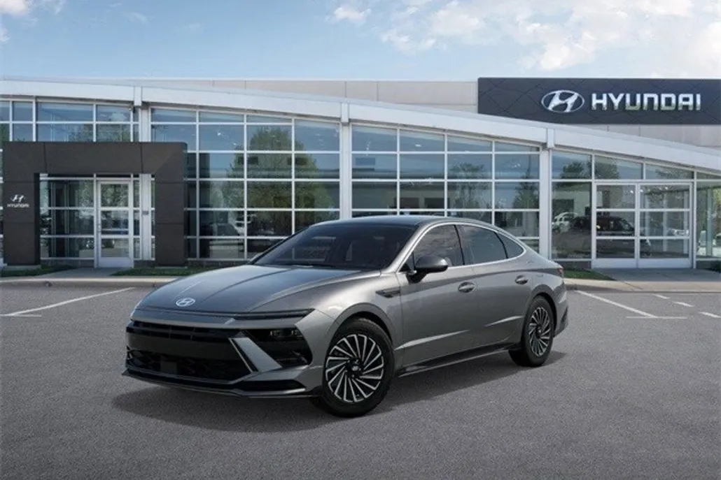2025 Hyundai Sonata Hybrid SEL photo 1