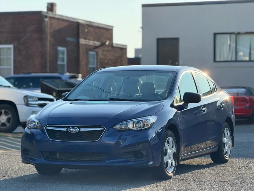 2017 Subaru Impreza 2.0i photo 1