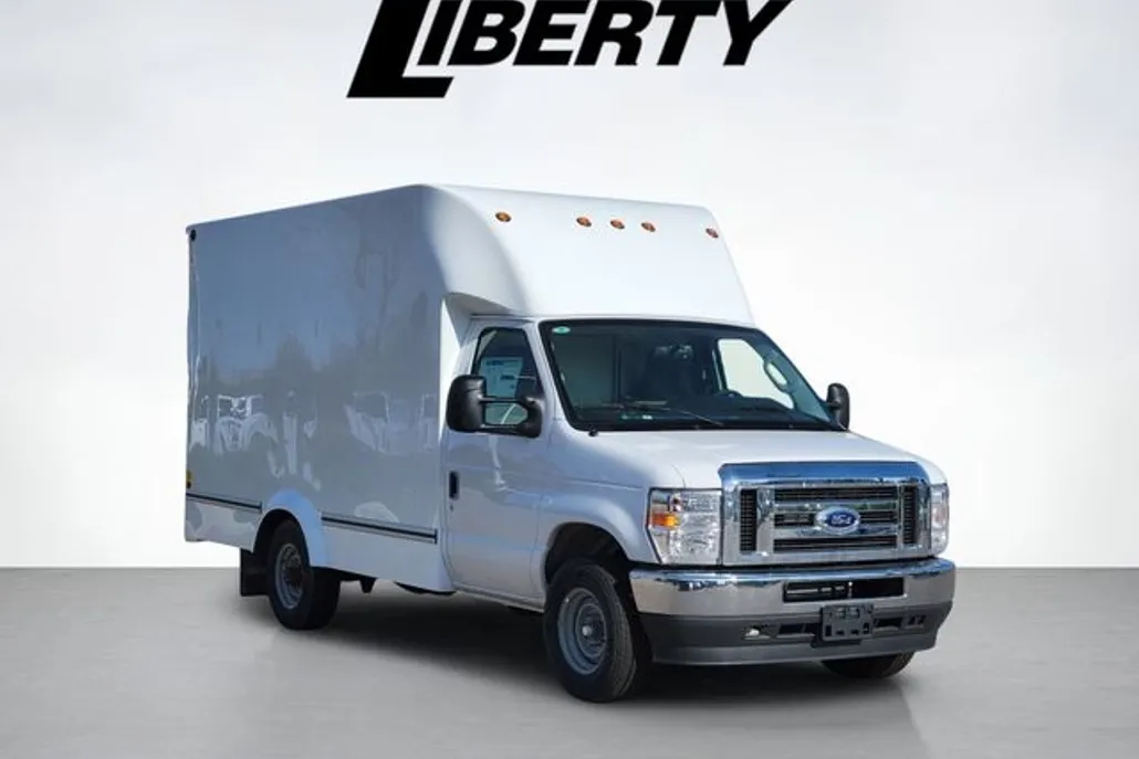 2025 Ford E-350 Base photo 1