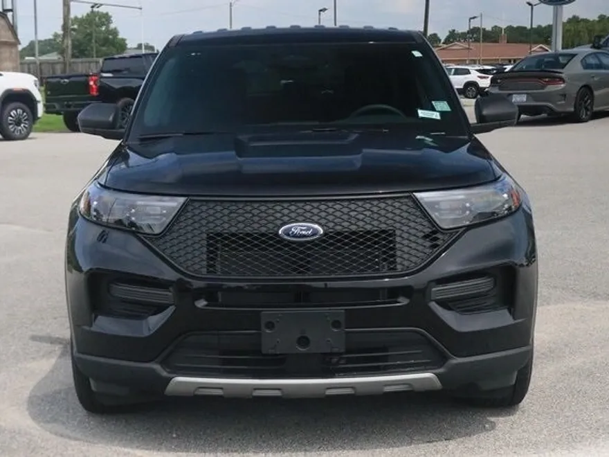 2025 Ford Explorer photo 1