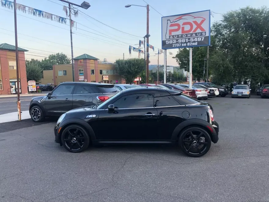 2012 Mini Cooper Roadster S photo 1