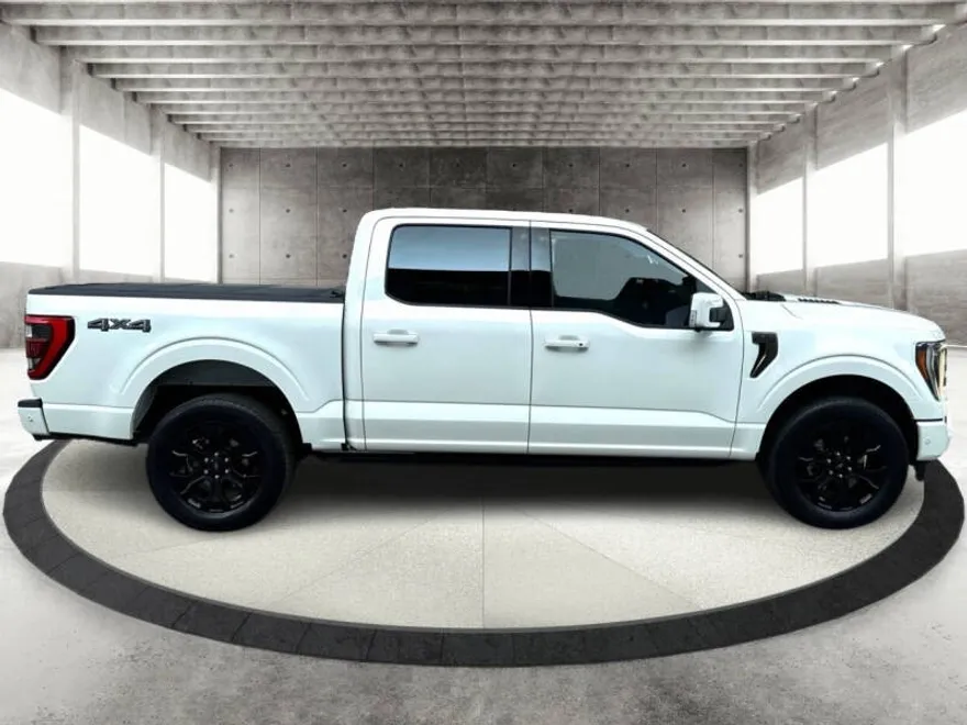 2023 Ford F-150 Platinum photo 1