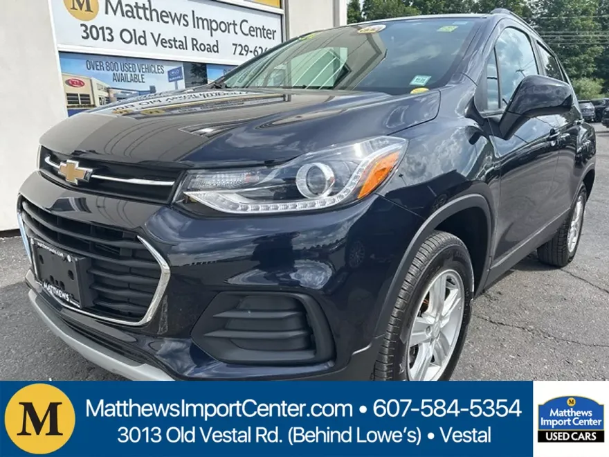 2021 Chevrolet Trax LT photo 1