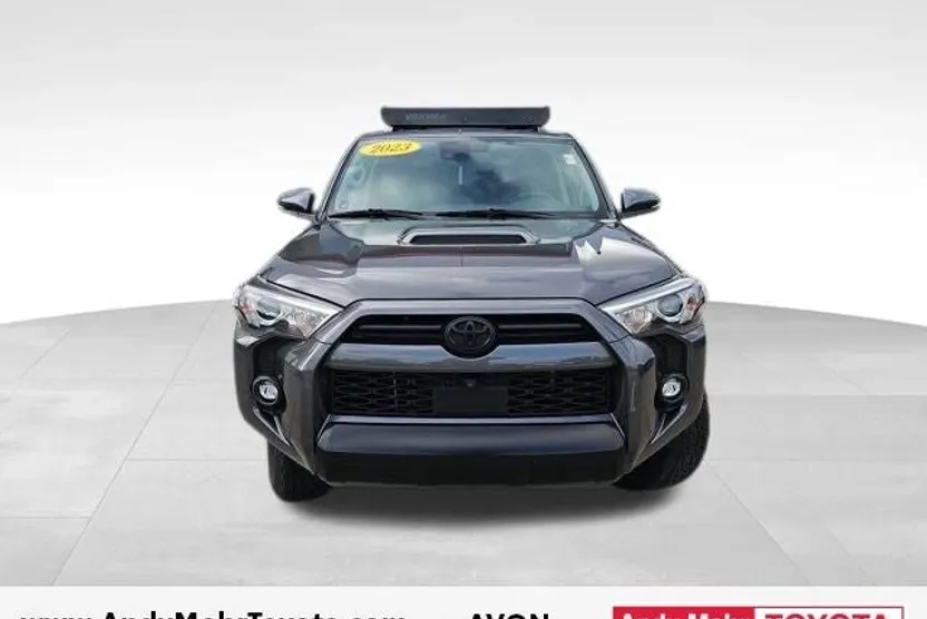 2023 Toyota 4Runner TRD Off-Road Premium photo 1