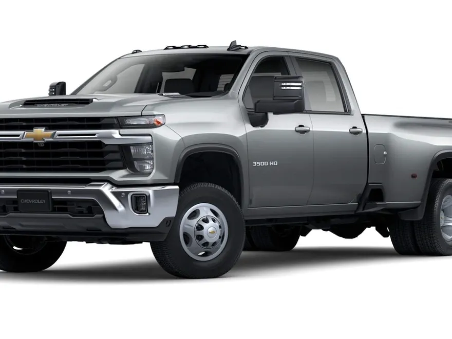 2025 Chevrolet Silverado 3500HD LT photo 1