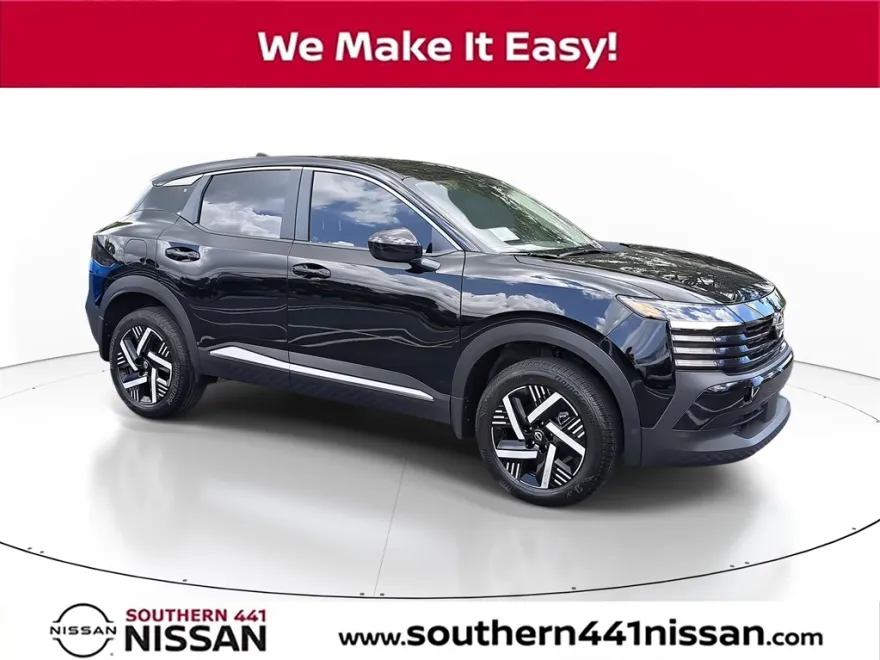 2025 Nissan Kicks SV photo 1