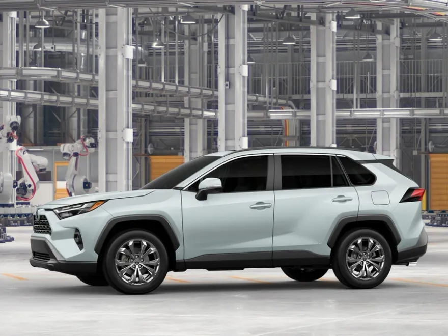 2025 Toyota RAV4 Hybrid XLE Premium photo 1