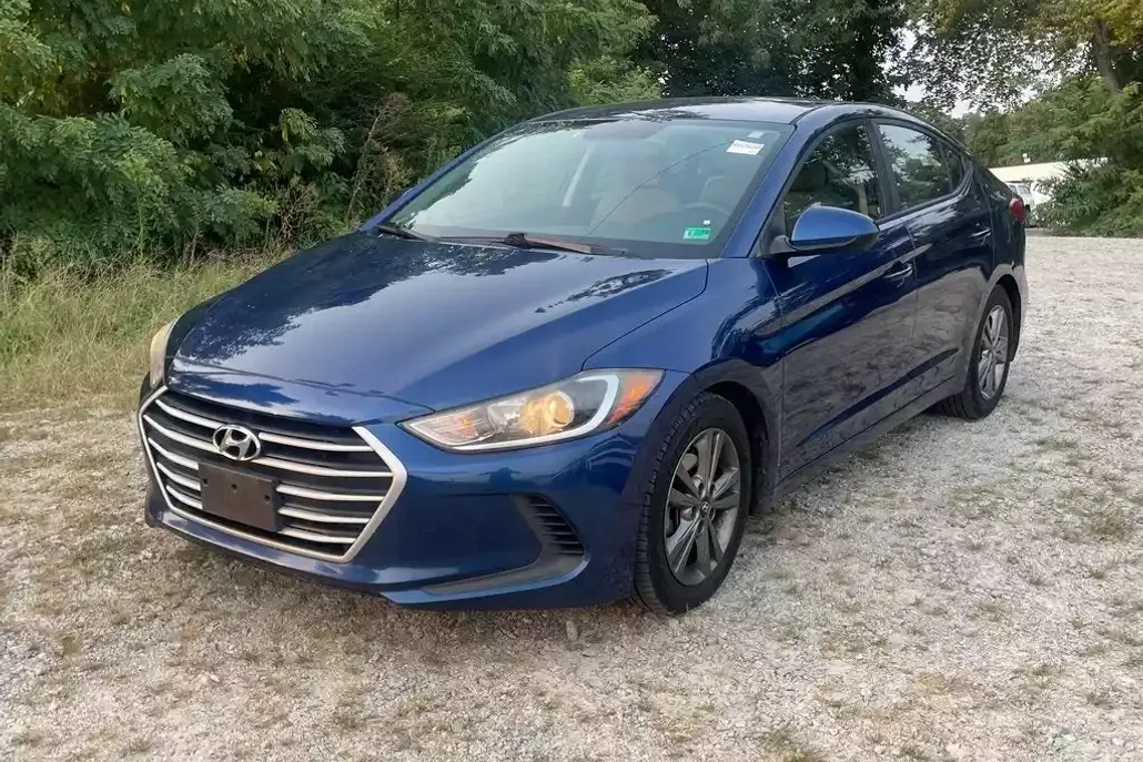 2018 Hyundai Elantra SEL photo 1