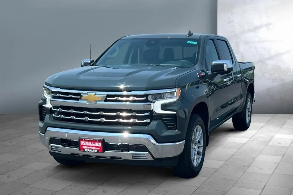 2025 Chevrolet Silverado 1500 LTZ photo 1
