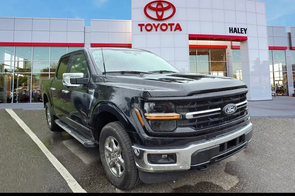 2024 Ford F-150 XLT photo 1