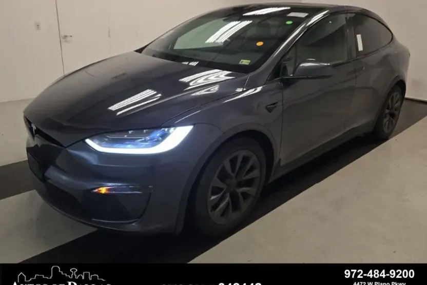 2022 Tesla Model X photo 1