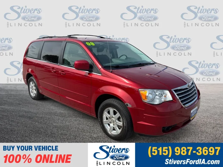 2008 Chrysler Town & Country Touring photo 1