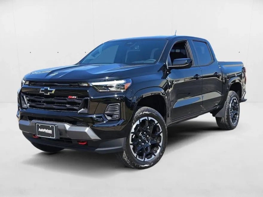 2026 Chevrolet Colorado Z71 photo 1