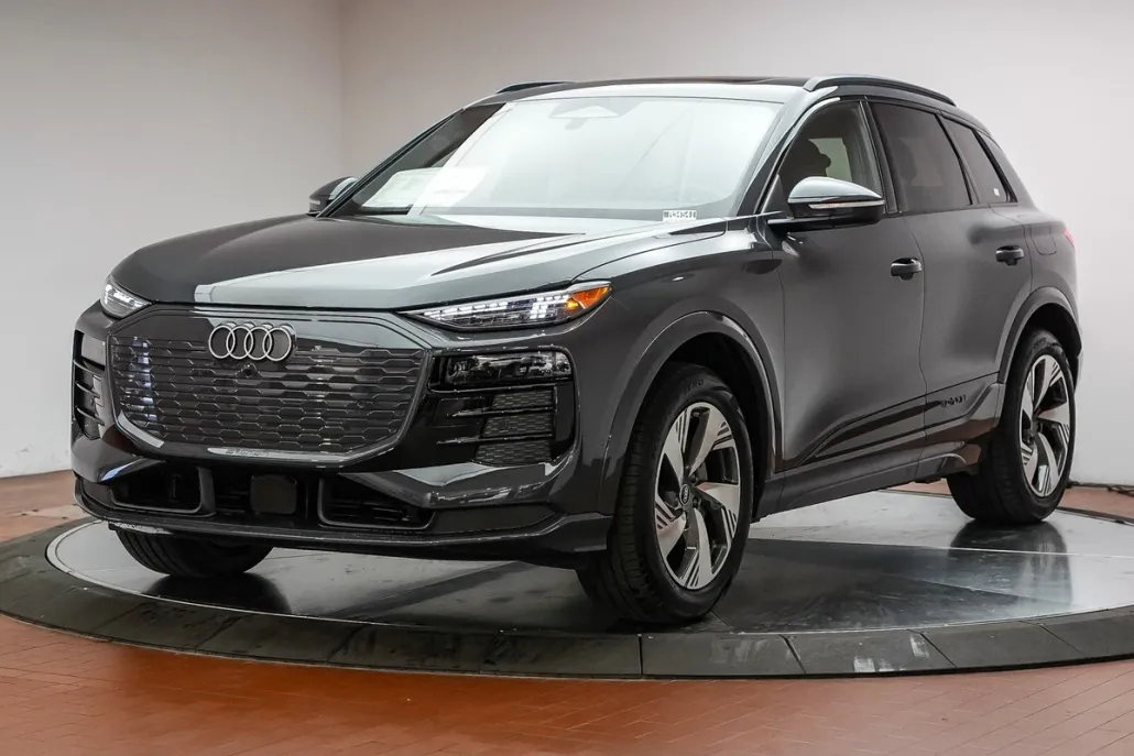 2025 Audi Q6 E-tron Premium Plus photo 1