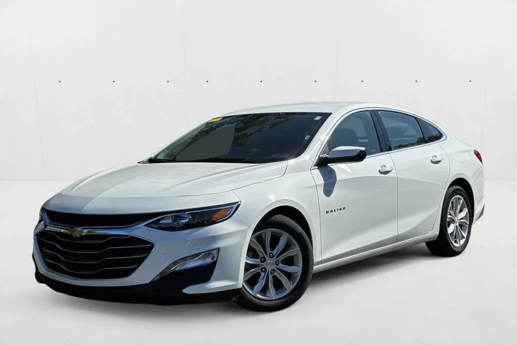 2025 Chevrolet Malibu 1LT photo 1