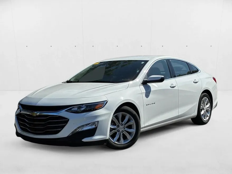 2025 Chevrolet Malibu 1LT photo 1