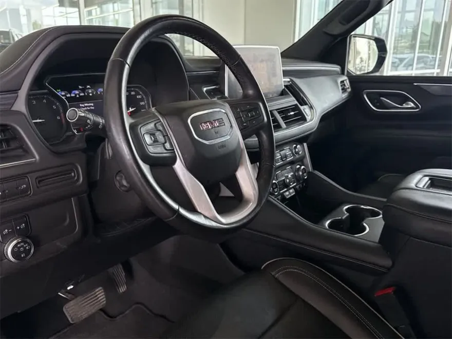 2021 Gmc Yukon SLT photo 1