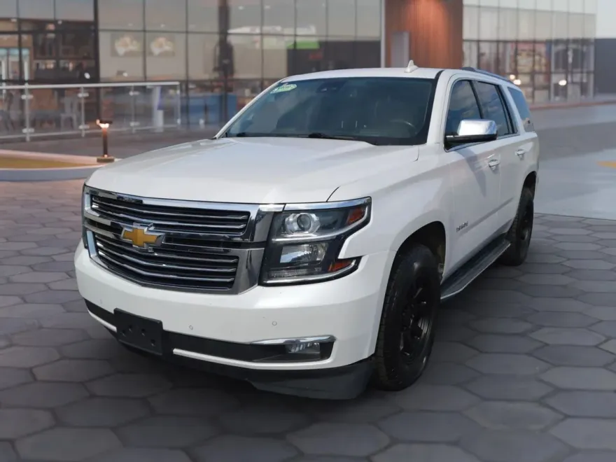 2017 Chevrolet Tahoe Premier photo 1