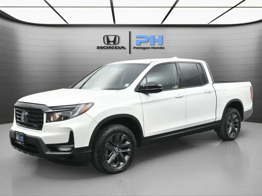 2023 Honda Ridgeline Sport photo 1