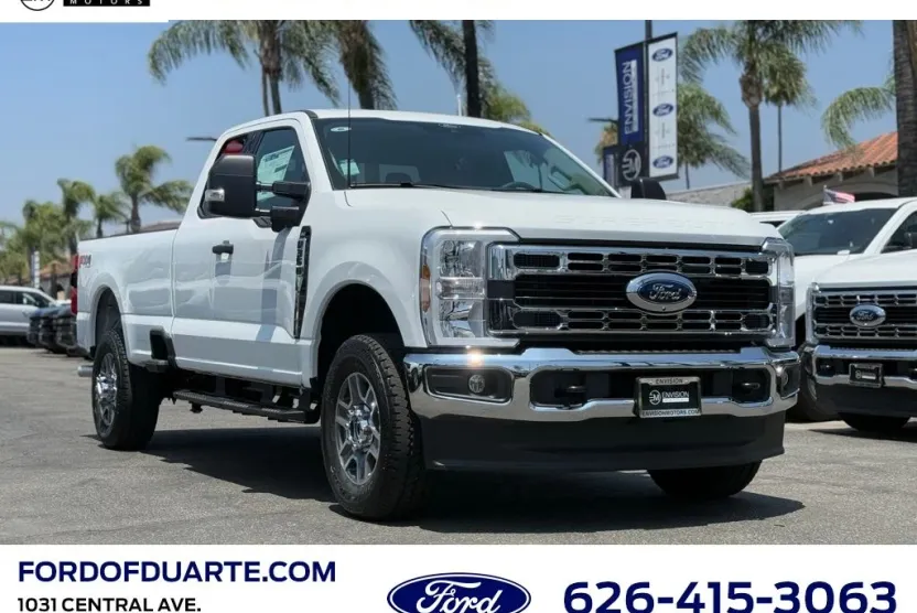 2025 Ford F-350 XLT photo 1