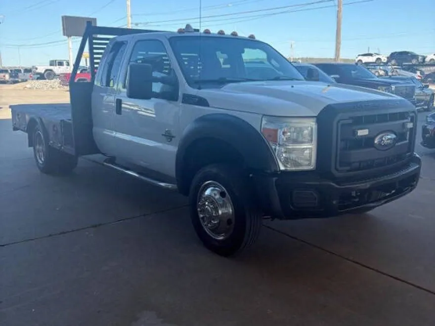 2011 Ford F-550 photo 1