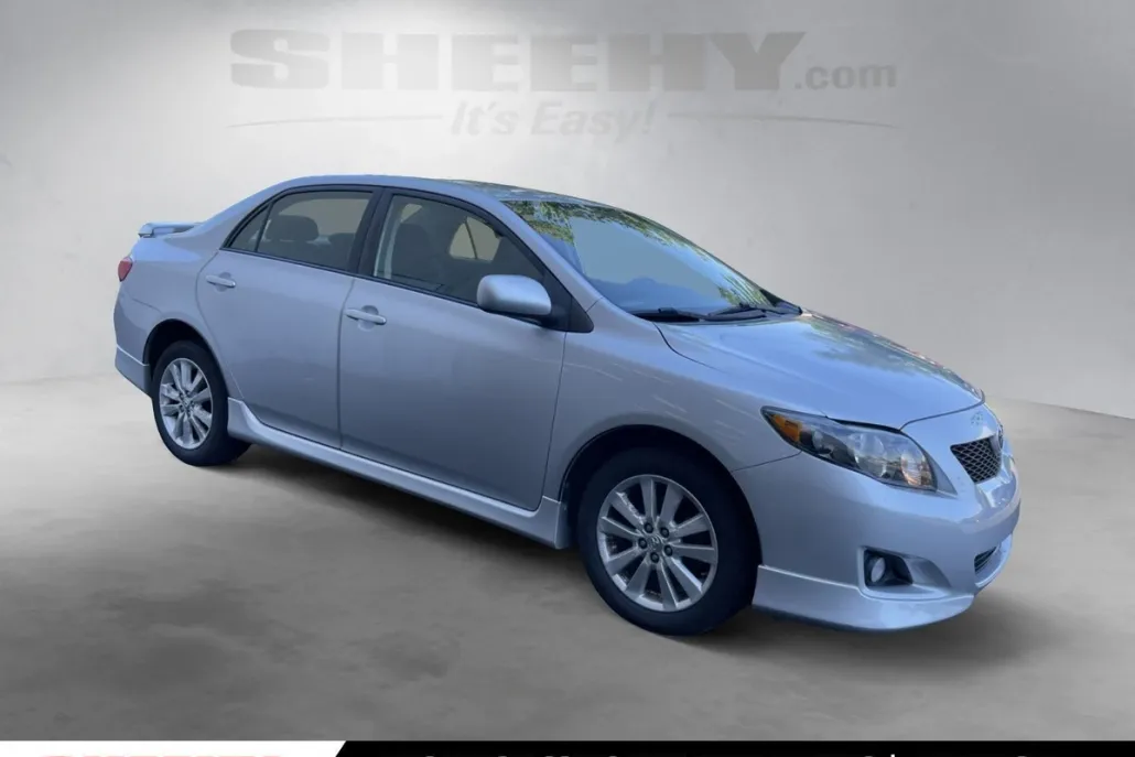 2009 Toyota Corolla S photo 1