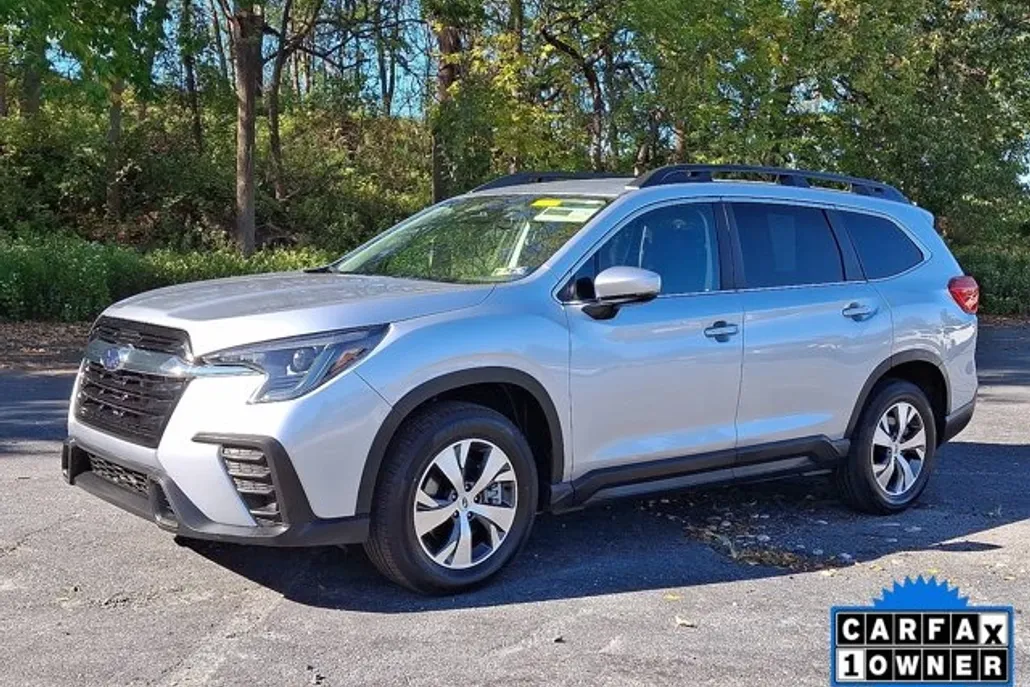 2024 Subaru Ascent Premium photo 1