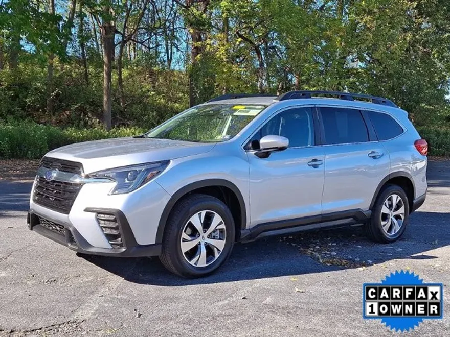 2024 Subaru Ascent Premium photo 1