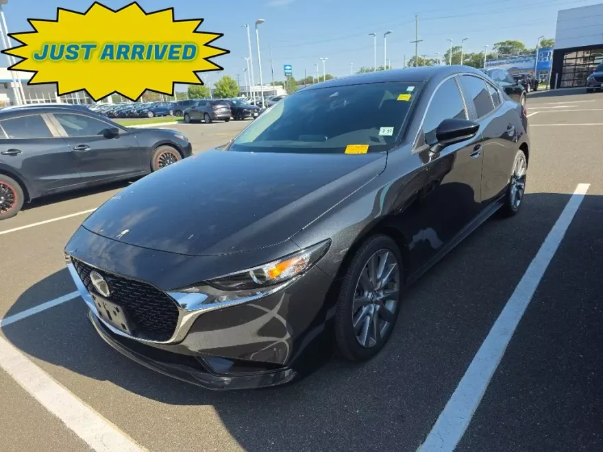 2022 Mazda Mazda3 Preferred photo 1