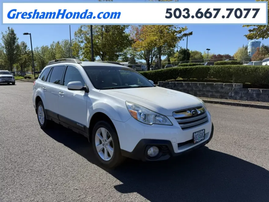 2014 Subaru Outback 2.5i Premium photo 1