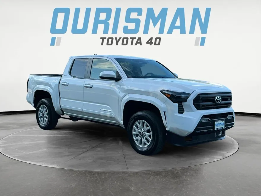 2024 Toyota Tacoma SR5 photo 1