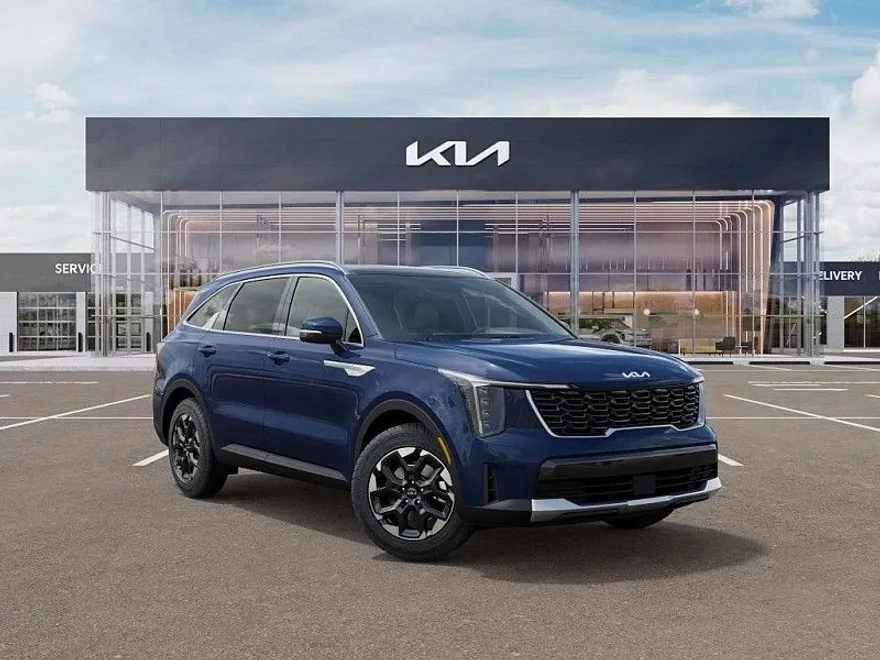 2025 Kia Sorento S photo 1