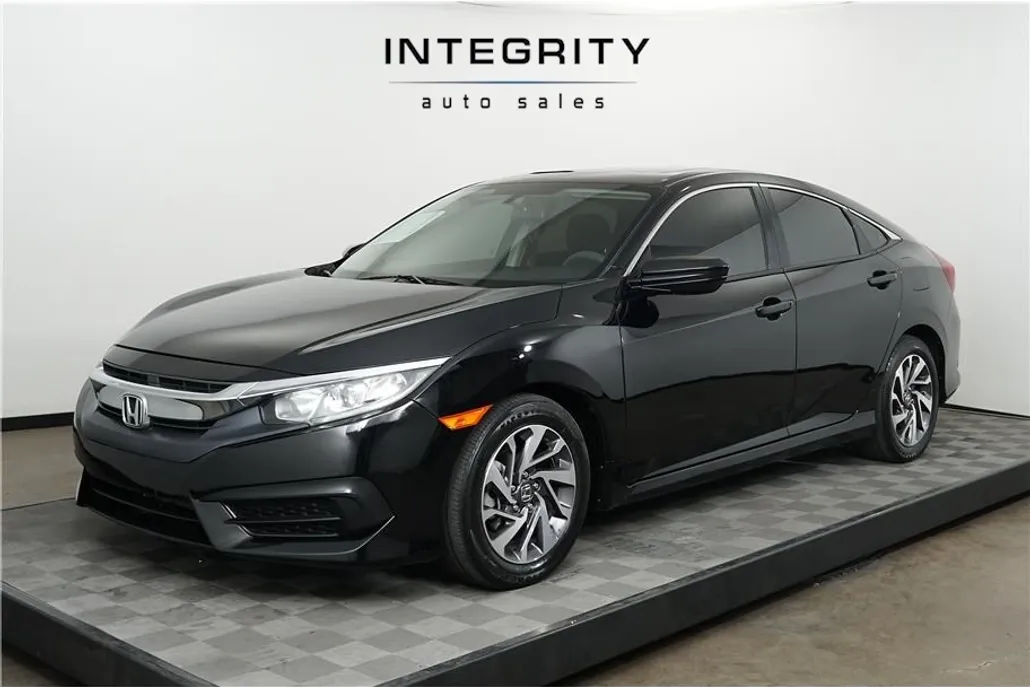 2018 Honda Civic EX photo 1