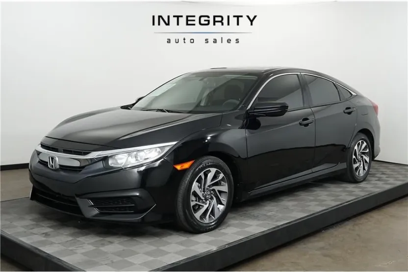 2018 Honda Civic EX photo 1