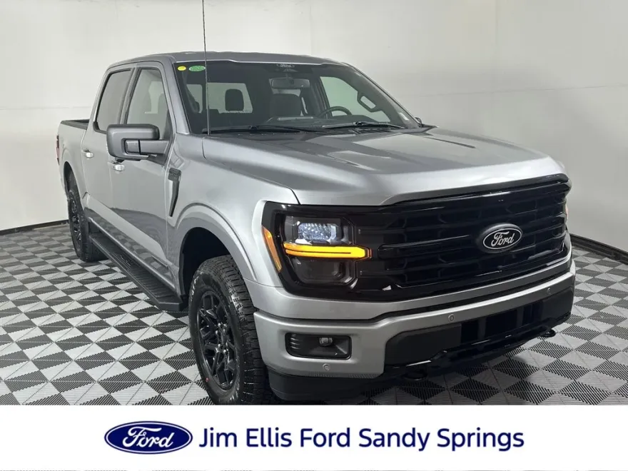 2025 Ford F-150 XLT photo 1