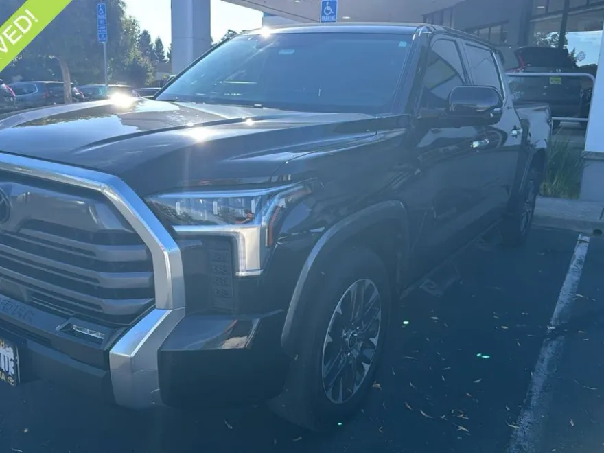 2022 Toyota Tundra Limited photo 1
