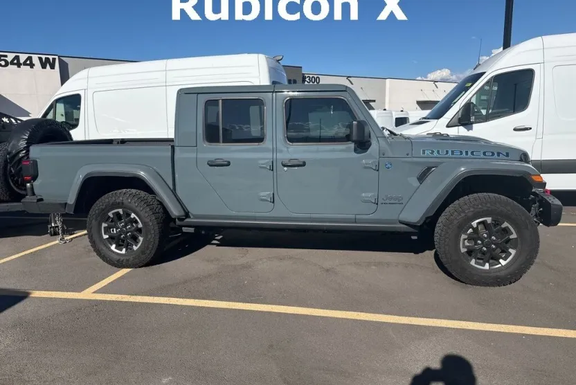 2025 Jeep Gladiator Rubicon photo 1