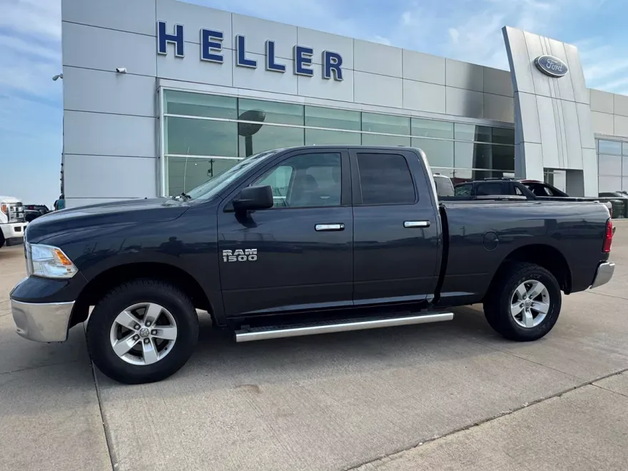 2017 Ram 1500 SLT photo 1