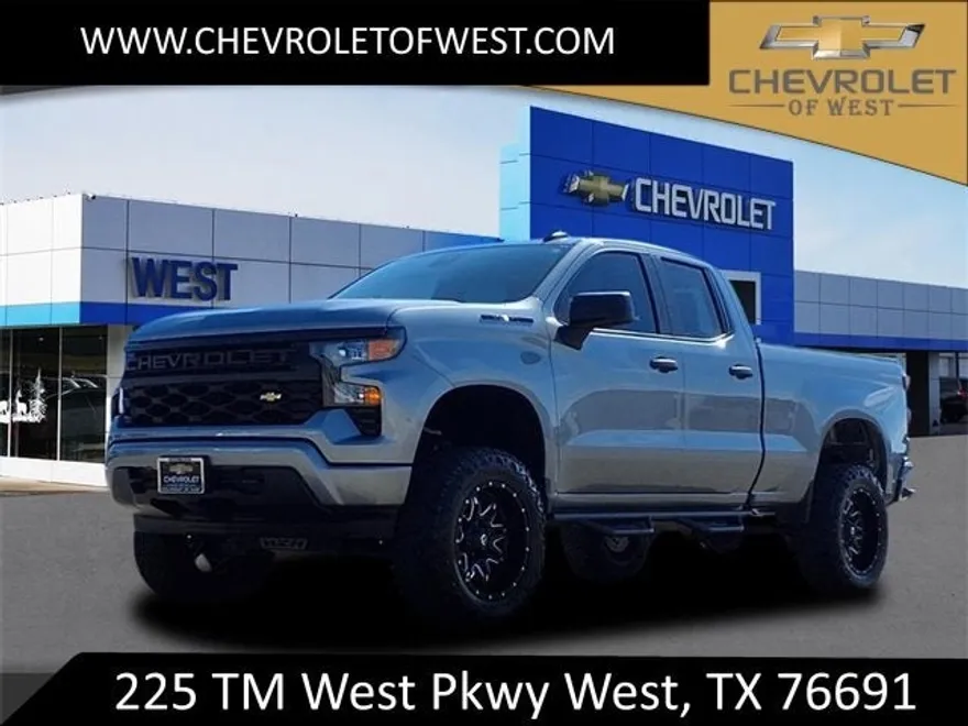 2024 Chevrolet Silverado 1500 Custom photo 1