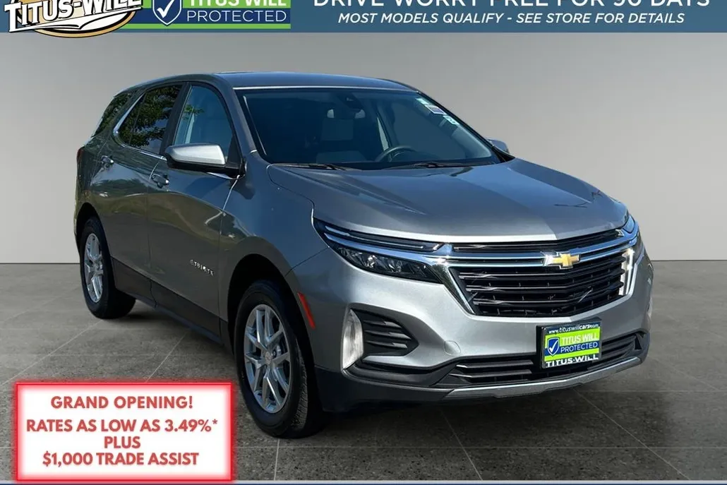 2023 Chevrolet Equinox LT photo 1