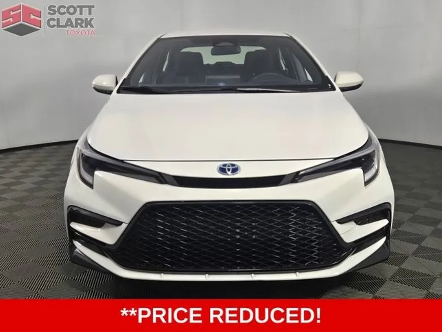 2024 Toyota Corolla Hybrid SE photo 1
