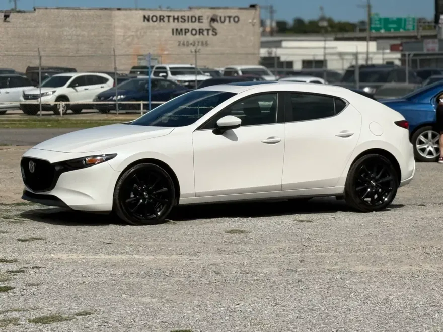 2024 Mazda Mazda3 Preferred Hatchback photo 1