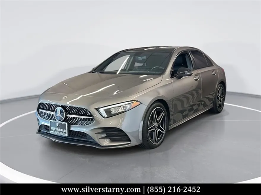 2022 Mercedes Benz A 220 4MATIC photo 1