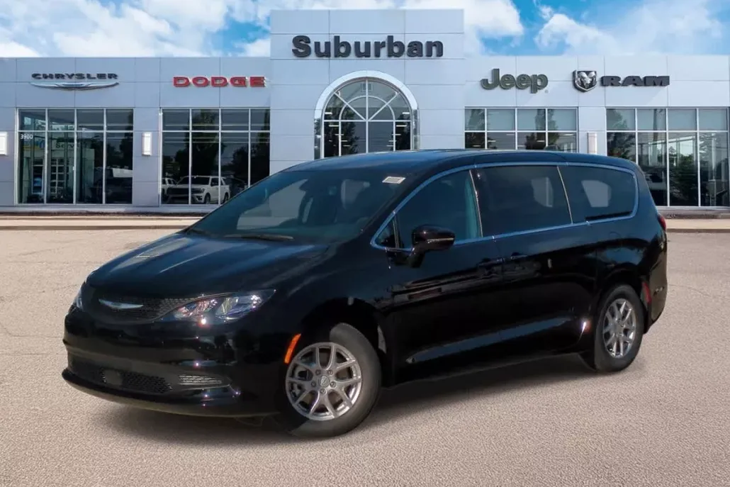 2026 Chrysler Voyager LX photo 1