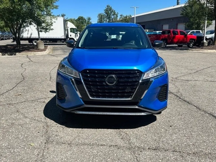 2021 Nissan Kicks S photo 1