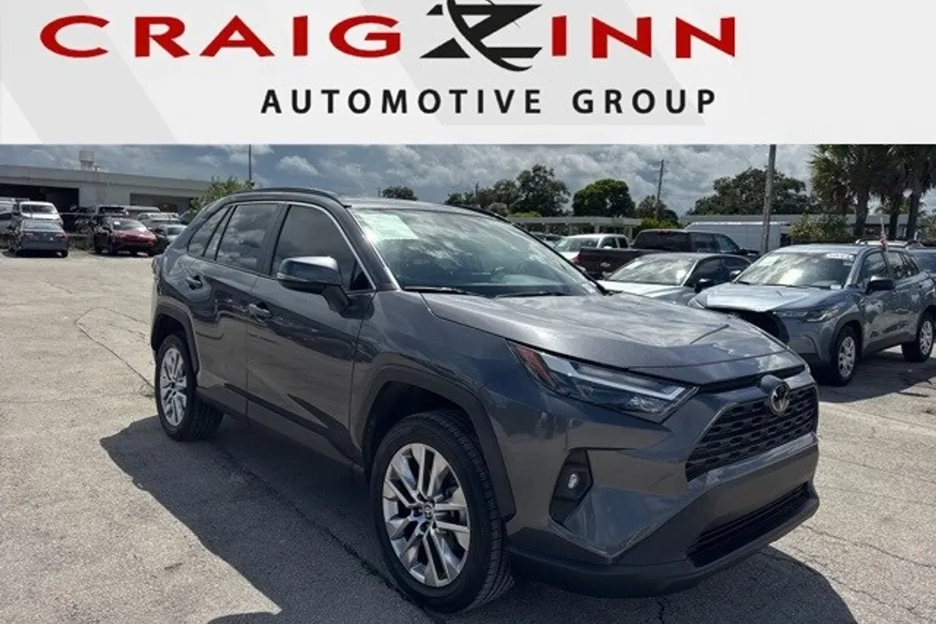 2023 Toyota RAV4 XLE Premium photo 1