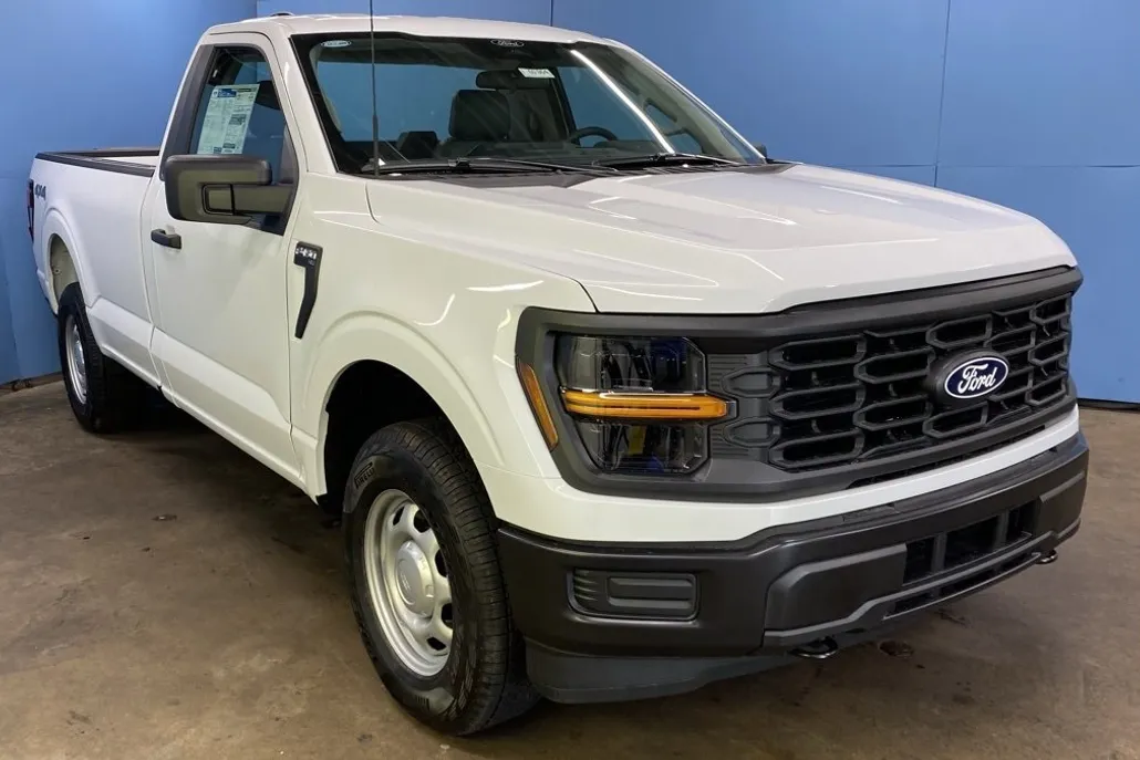 2025 Ford F-150 XL photo 1
