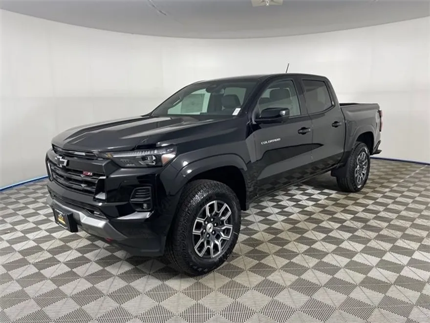 2026 Chevrolet Colorado Z71 photo 1